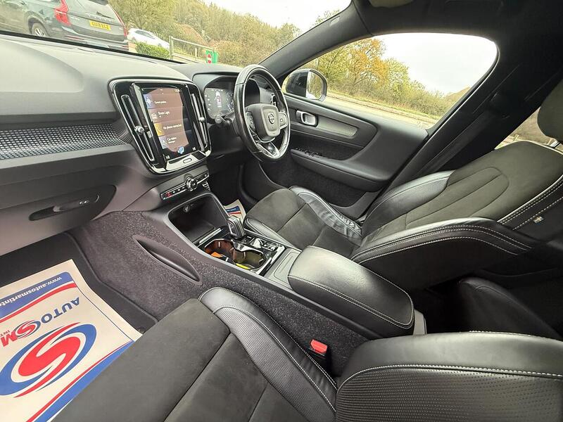 Volvo XC40 2.0 B4 MHEV R-Design SUV 5dr Petrol Hybrid Auto Euro 6 (s/s) (197 ps) - U10003515