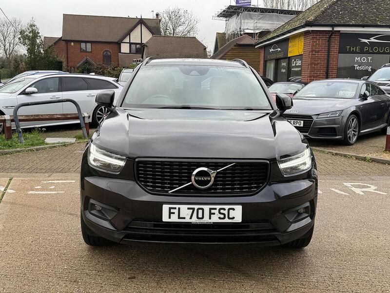 Volvo XC40 2.0 B4 MHEV R-Design SUV 5dr Petrol Hybrid Auto Euro 6 (s/s) (197 ps) - U10003515