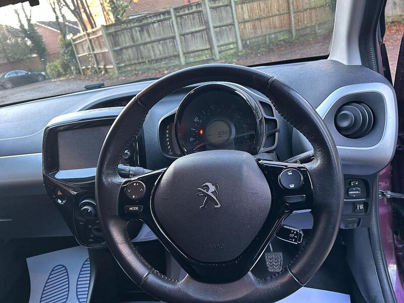 Peugeot 108 1.2 PureTech Allure Hatchback 3dr Petrol Manual Euro 6 (82 ps) - U10003517