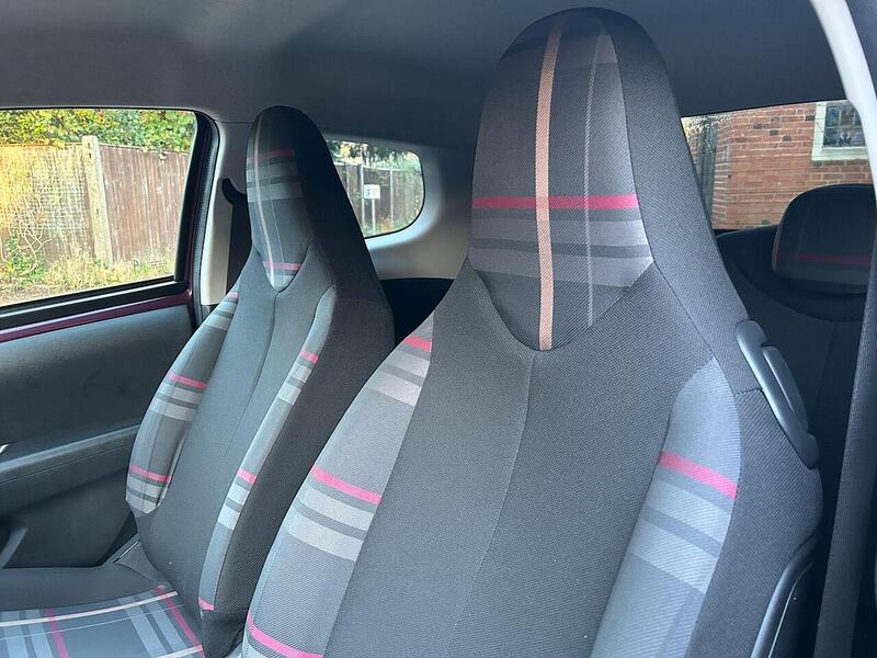 Peugeot 108 1.2 PureTech Allure Hatchback 3dr Petrol Manual Euro 6 (82 ps) - U10003517