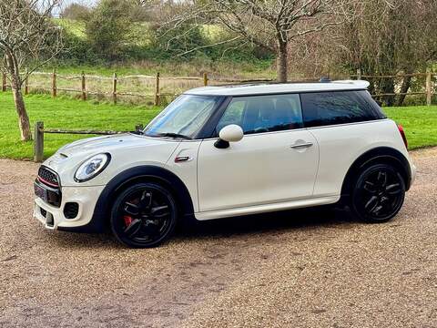 MINI Hatch 2.0 John Cooper Works Hatchback 3dr Petrol Manual Euro 6 (s/s) (231 ps) - U10003519