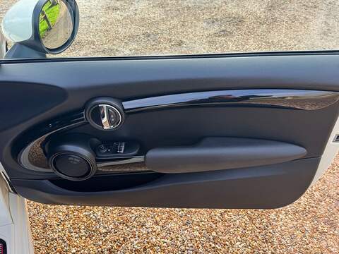 MINI Hatch 2.0 John Cooper Works Hatchback 3dr Petrol Manual Euro 6 (s/s) (231 ps) - U10003519