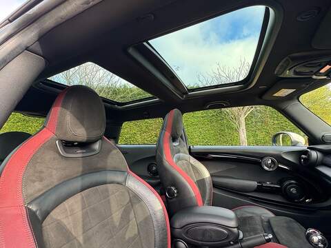 MINI Hatch 2.0 John Cooper Works Hatchback 3dr Petrol Manual Euro 6 (s/s) (231 ps) - U10003519