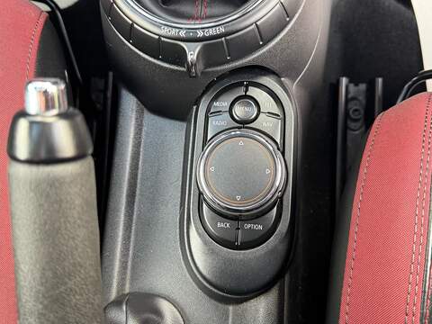 MINI Hatch 2.0 John Cooper Works Hatchback 3dr Petrol Manual Euro 6 (s/s) (231 ps) - U10003519