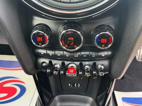 MINI Hatch 2.0 John Cooper Works Hatchback 3dr Petrol Manual Euro 6 (s/s) (231 ps) - U10003519