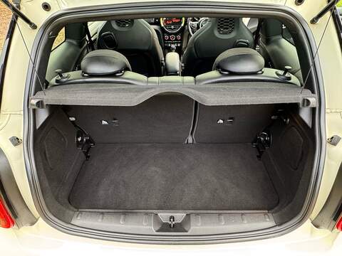 MINI Hatch 2.0 John Cooper Works Hatchback 3dr Petrol Manual Euro 6 (s/s) (231 ps) - U10003519