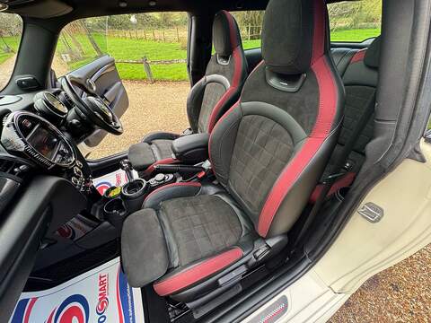 MINI Hatch 2.0 John Cooper Works Hatchback 3dr Petrol Manual Euro 6 (s/s) (231 ps) - U10003519