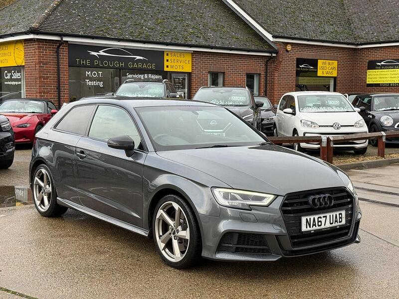 Audi S3 2.0 TFSI Black Edition Hatchback 3dr Petrol S Tronic quattro Euro 6 (s/s) (310 ps) - U10003521