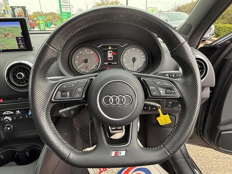 Audi S3 2.0 TFSI Black Edition Hatchback 3dr Petrol S Tronic quattro Euro 6 (s/s) (310 ps) - U10003521