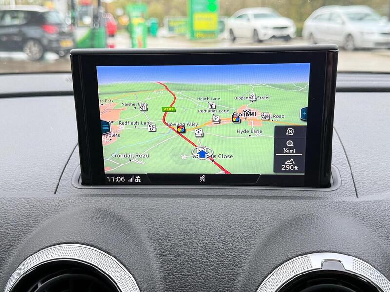 Audi S3 2.0 TFSI Black Edition Hatchback 3dr Petrol S Tronic quattro Euro 6 (s/s) (310 ps) - U10003521