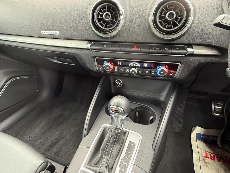 Audi S3 2.0 TFSI Black Edition Hatchback 3dr Petrol S Tronic quattro Euro 6 (s/s) (310 ps) - U10003521
