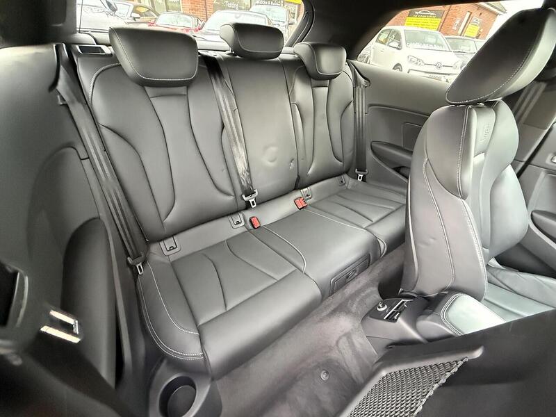 Audi S3 2.0 TFSI Black Edition Hatchback 3dr Petrol S Tronic quattro Euro 6 (s/s) (310 ps) - U10003521