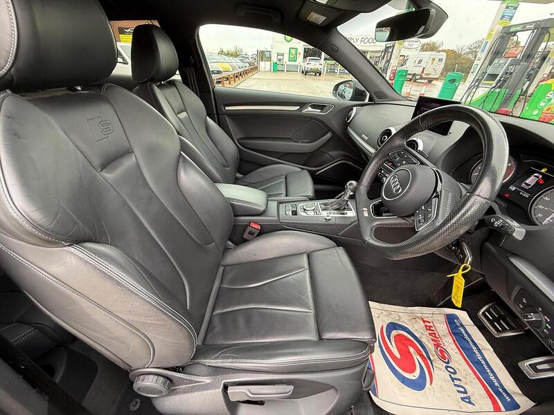 Audi S3 2.0 TFSI Black Edition Hatchback 3dr Petrol S Tronic quattro Euro 6 (s/s) (310 ps) - U10003521