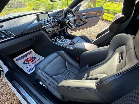 BMW M4 3.0 BiTurbo GPF Competition Coupe 2dr Petrol DCT Euro 6 (s/s) (450 ps) - U10003522