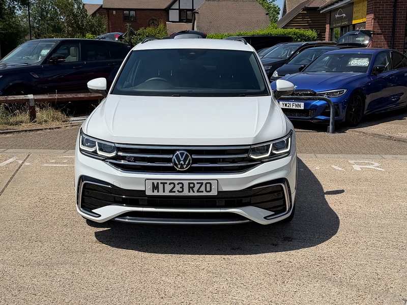 Volkswagen Tiguan 1.5 TSI R-Line SUV 5dr Petrol DSG Euro 6 (s/s) (150 ps) - U10003523