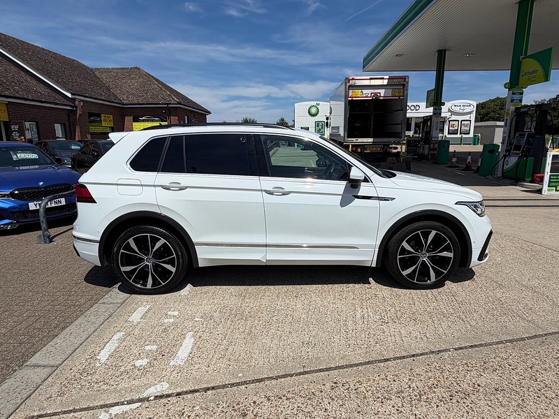 Volkswagen Tiguan 1.5 TSI R-Line SUV 5dr Petrol DSG Euro 6 (s/s) (150 ps) - U10003523