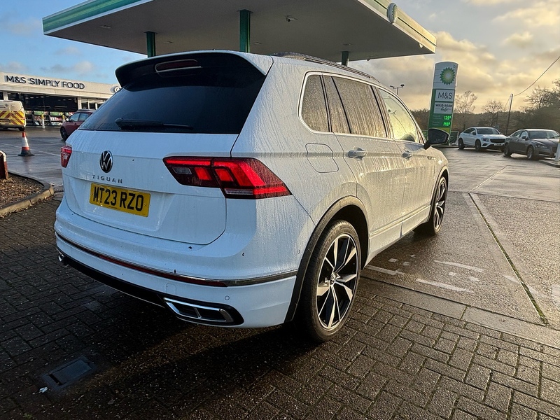 Volkswagen Tiguan 1.5 TSI R-Line SUV 5dr Petrol DSG Euro 6 (s/s) (150 ps) - U10003523
