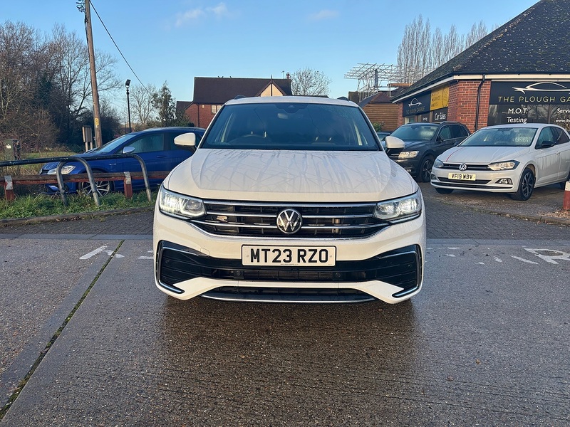 Volkswagen Tiguan 1.5 TSI R-Line SUV 5dr Petrol DSG Euro 6 (s/s) (150 ps) - U10003523