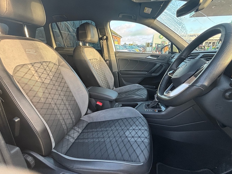 Volkswagen Tiguan 1.5 TSI R-Line SUV 5dr Petrol DSG Euro 6 (s/s) (150 ps) - U10003523