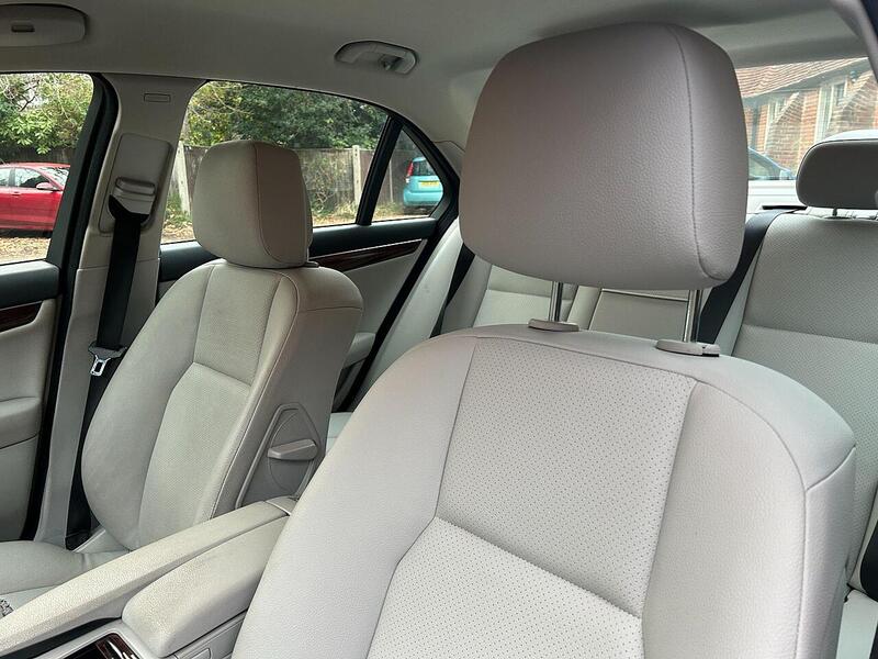 Mercedes-Benz C Class 1.8 C180 BlueEfficiency Elegance Edition 125 Euro 5 (s/s) 4dr - U10003525