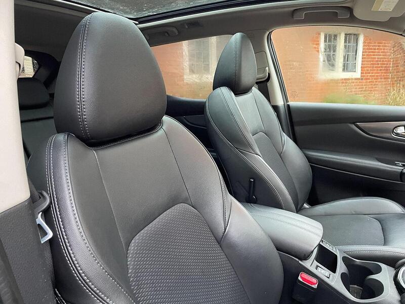 Nissan Qashqai 1.2 DIG-T Tekna Euro 6 (s/s) 5dr - U10003527