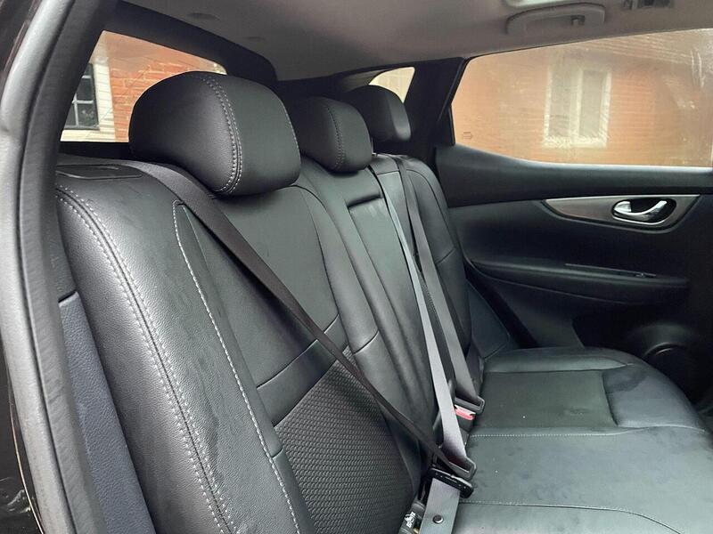 Nissan Qashqai 1.2 DIG-T Tekna Euro 6 (s/s) 5dr - U10003527