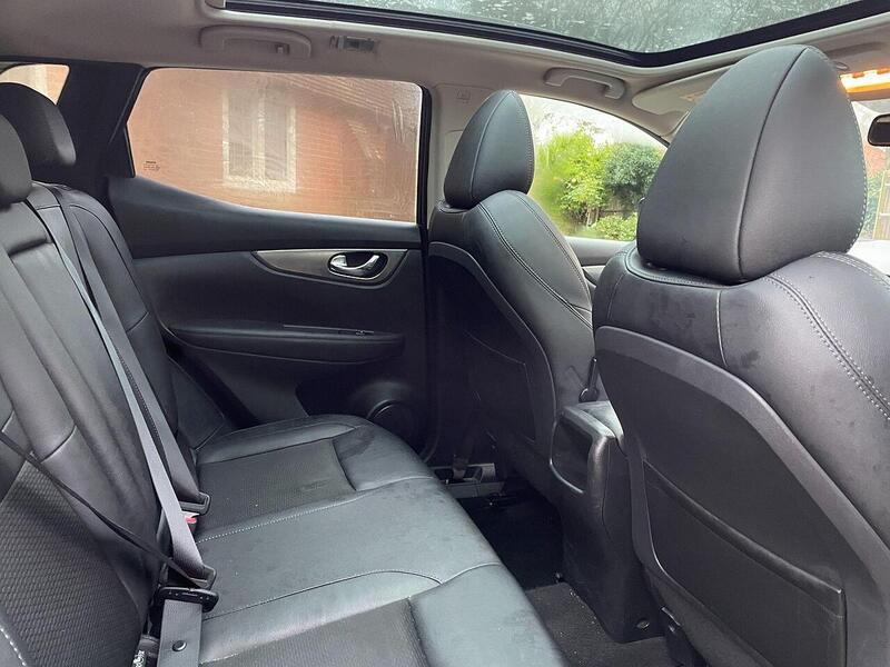 Nissan Qashqai 1.2 DIG-T Tekna Euro 6 (s/s) 5dr - U10003527