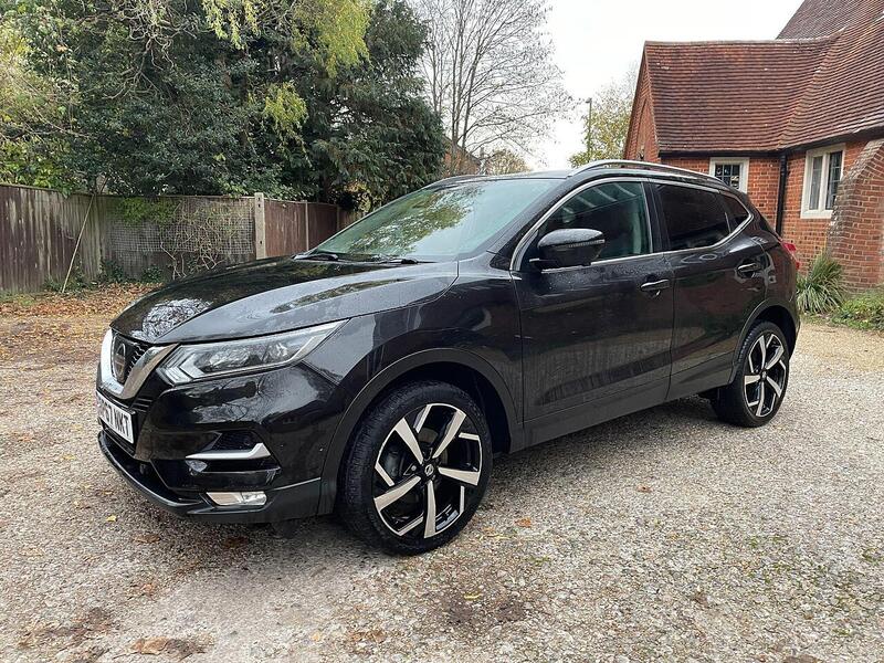 Nissan Qashqai 1.2 DIG-T Tekna Euro 6 (s/s) 5dr - U10003527
