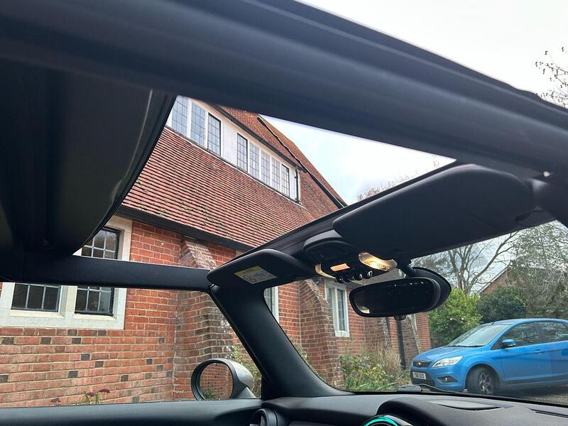 MINI Convertible 1.5 Cooper Classic Convertible 2dr Petrol Manual Euro 6 (s/s) (136 ps) - U10003530