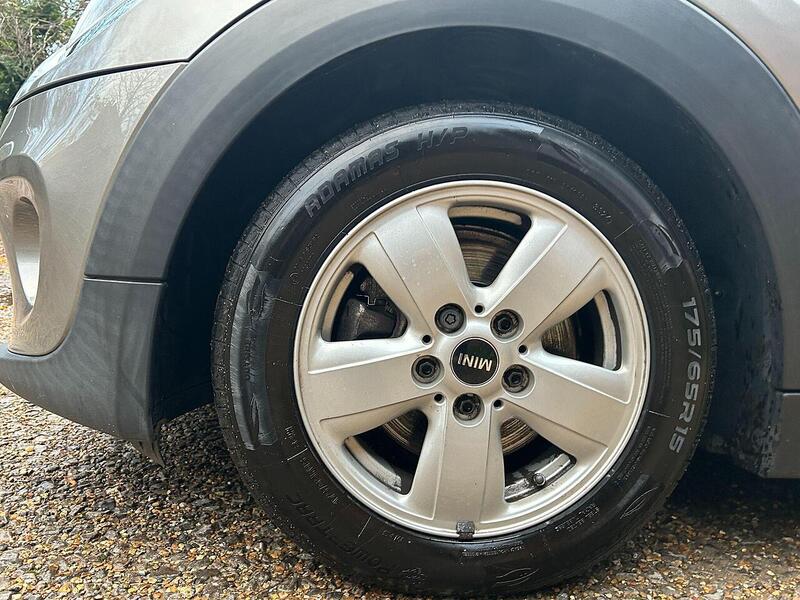 MINI Convertible 1.5 Cooper Classic Convertible 2dr Petrol Manual Euro 6 (s/s) (136 ps) - U10003530