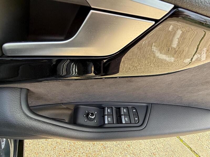 Audi A4 Avant 2.0 TFSI 35 Black Edition Estate 5dr Petrol Manual Euro 6 (s/s) (150 ps) - U10003532