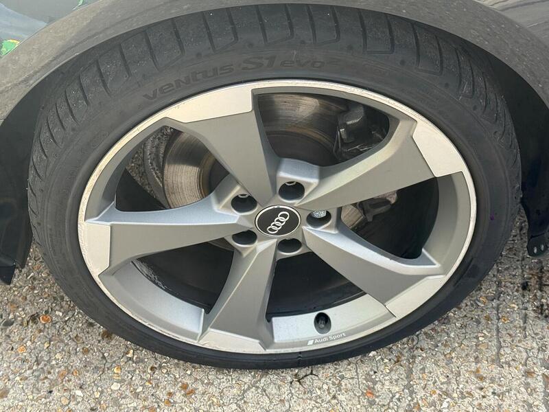 Audi A4 Avant 2.0 TFSI 35 Black Edition Estate 5dr Petrol Manual Euro 6 (s/s) (150 ps) - U10003532