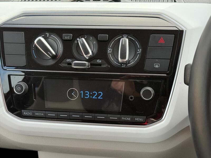 Volkswagen up! 1.0 up! beats Euro 6 (s/s) 3dr - U10003538