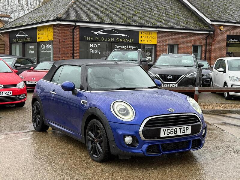 MINI Convertible 1.5 Cooper Sport Euro 6 (s/s) 2dr - U10003540
