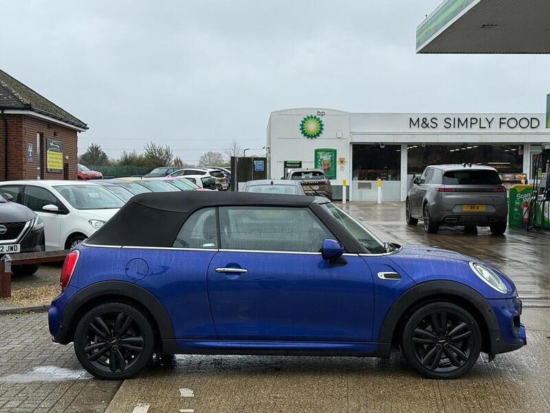 MINI Convertible 1.5 Cooper Sport Euro 6 (s/s) 2dr - U10003540