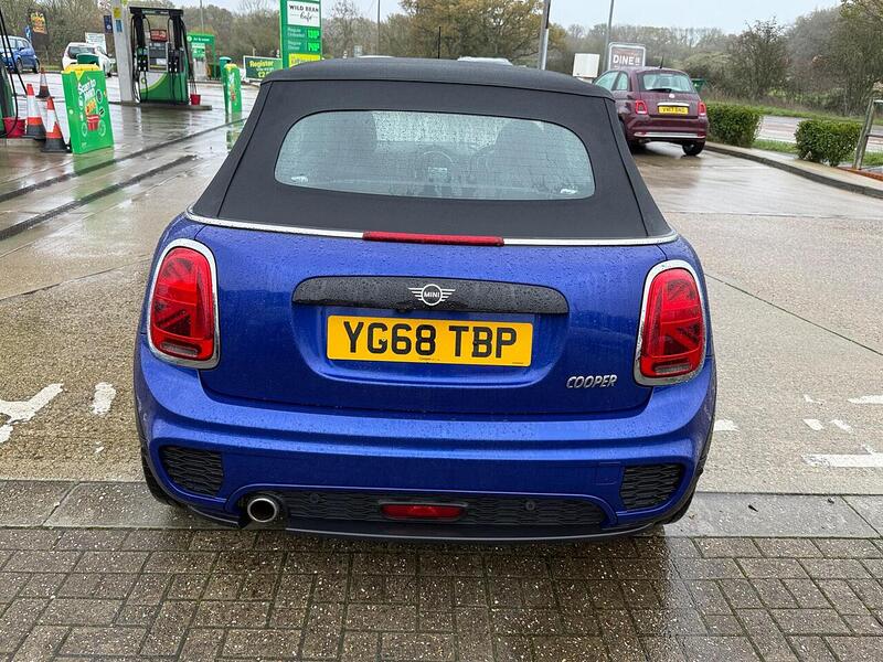 MINI Convertible 1.5 Cooper Sport Euro 6 (s/s) 2dr - U10003540