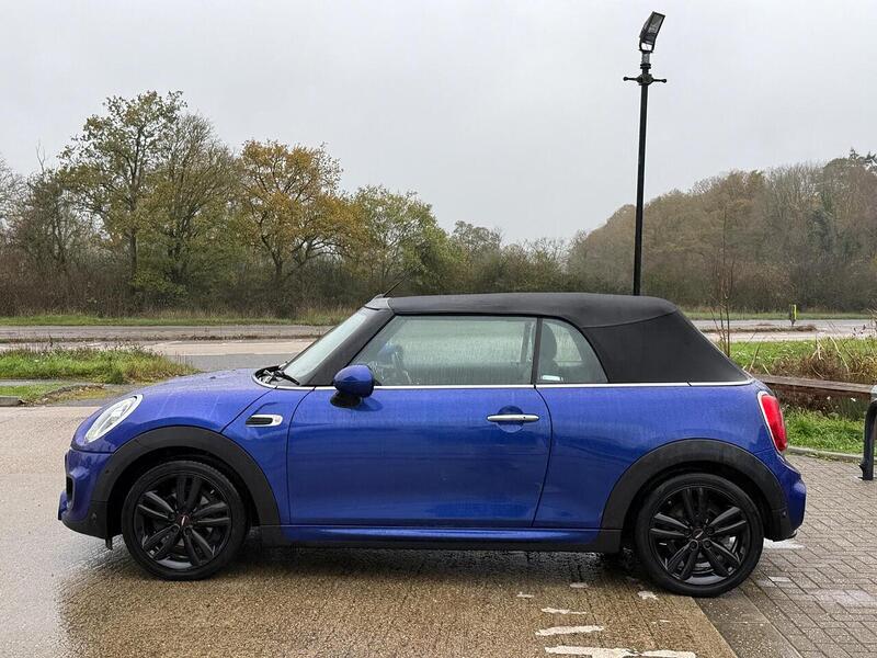 MINI Convertible 1.5 Cooper Sport Euro 6 (s/s) 2dr - U10003540