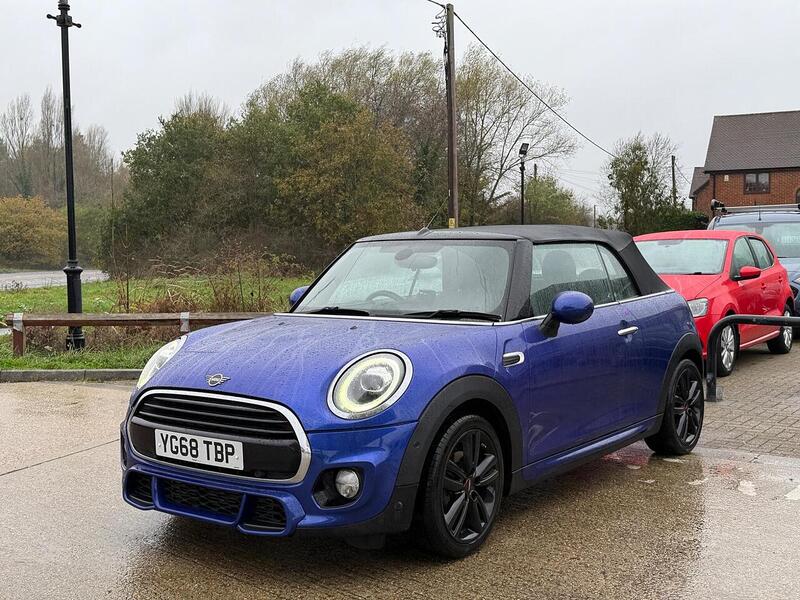 MINI Convertible 1.5 Cooper Sport Euro 6 (s/s) 2dr - U10003540