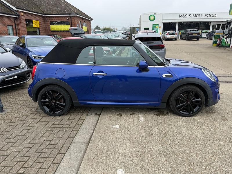 MINI Convertible 1.5 Cooper Sport Euro 6 (s/s) 2dr - U10003540
