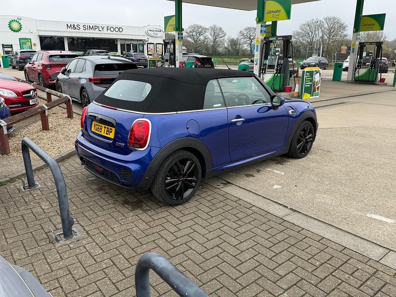 MINI Convertible 1.5 Cooper Sport Euro 6 (s/s) 2dr - U10003540
