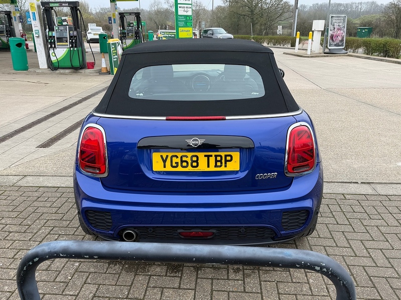 MINI Convertible 1.5 Cooper Sport Euro 6 (s/s) 2dr - U10003540