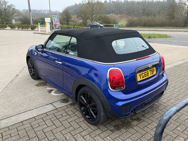 MINI Convertible 1.5 Cooper Sport Euro 6 (s/s) 2dr - U10003540