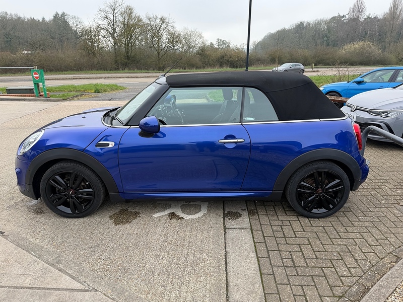 MINI Convertible 1.5 Cooper Sport Euro 6 (s/s) 2dr - U10003540