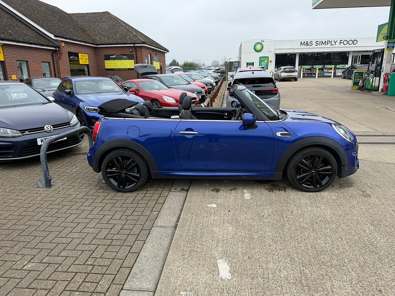 MINI Convertible 1.5 Cooper Sport Euro 6 (s/s) 2dr - U10003540