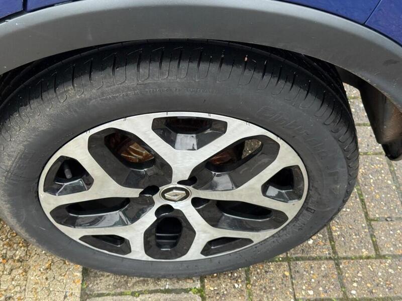 Renault Captur 0.9 TCe ENERGY GT Line SUV 5dr Petrol Euro 6 (s/s) (90 ps) - U10003542