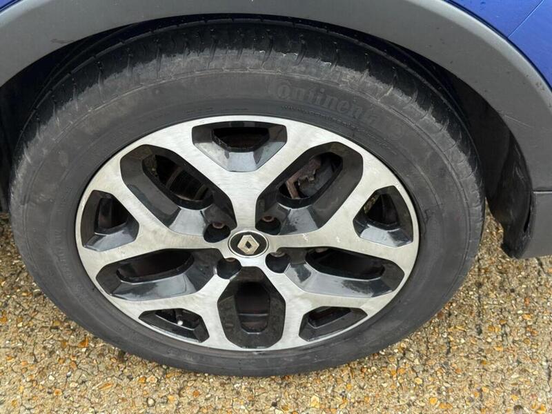 Renault Captur 0.9 TCe ENERGY GT Line SUV 5dr Petrol Euro 6 (s/s) (90 ps) - U10003542