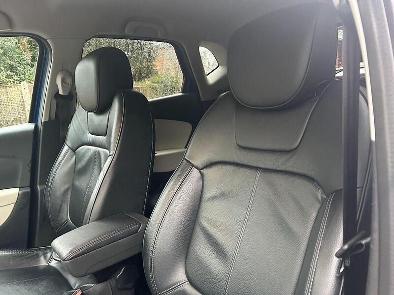 Renault Captur 0.9 TCe ENERGY GT Line SUV 5dr Petrol Euro 6 (s/s) (90 ps) - U10003542