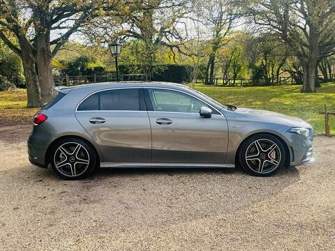 Mercedes-Benz A Class 2.0 A35 AMG (Premium Plus) SpdS DCT 4MATIC Euro 6 (s/s) 5dr - U10003543