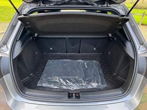 Mercedes-Benz A Class 2.0 A35 AMG (Premium Plus) SpdS DCT 4MATIC Euro 6 (s/s) 5dr - U10003543