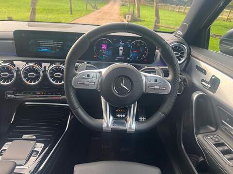 Mercedes-Benz A Class 2.0 A35 AMG (Premium Plus) SpdS DCT 4MATIC Euro 6 (s/s) 5dr - U10003543